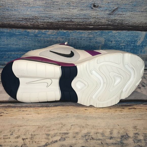 Nike Women’s Air Max 200 CI3867-001 US 9 M - Picture 7 of 12